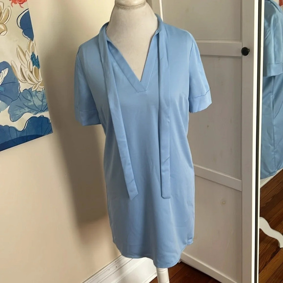 BCBGMAXAZRIA Ice Blue Mini Shirtdress with Tie at the Neckline - Size XS - Picture 4 of 11